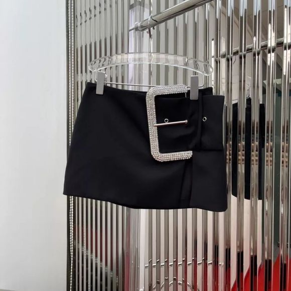 NWT 2022 BUCKLE RHINESTONE BELT MINI SKIRT BLOGGERS FAVORITE 😍 ♥️ - Picture 8 of 13